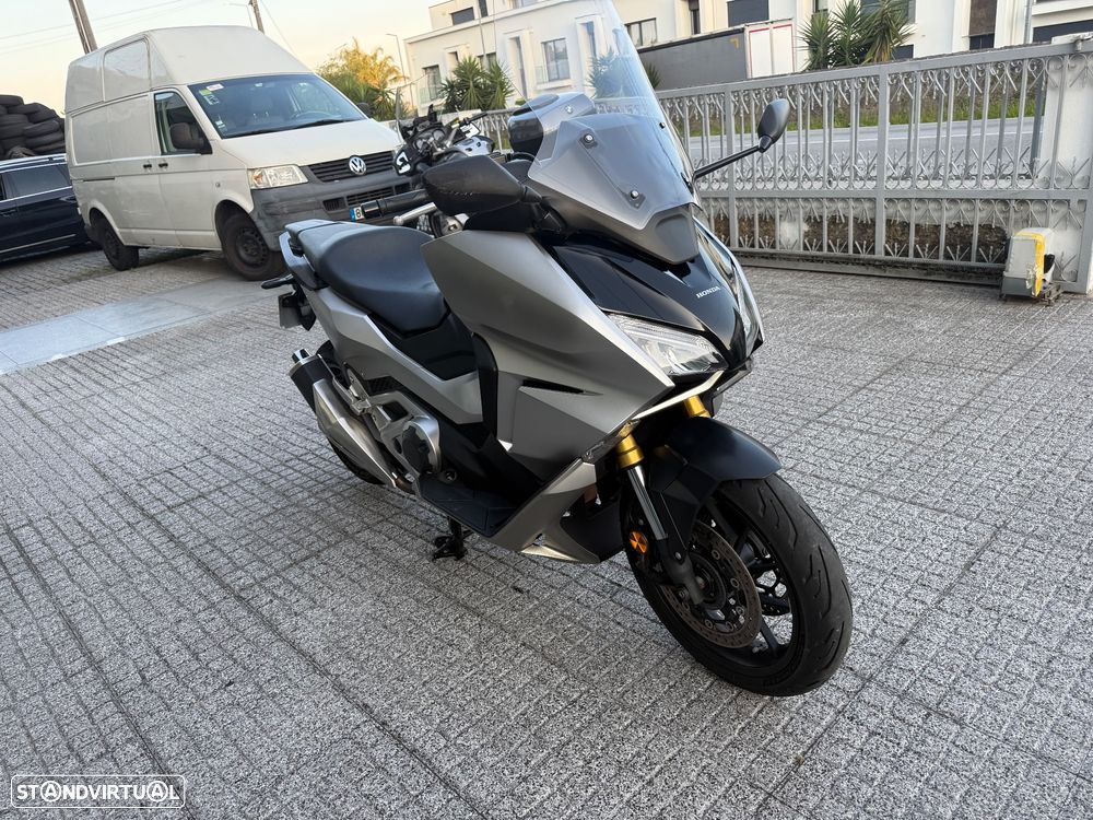 Honda Forza Forza 750 - 5