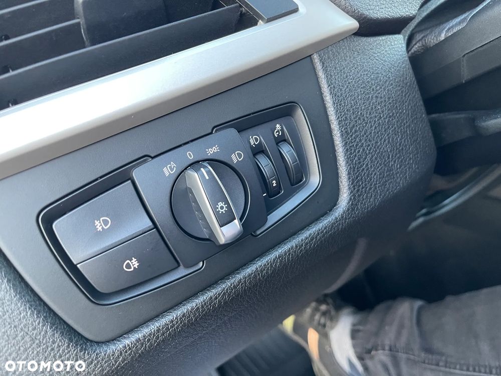 BMW Seria 3 318d Blue Performance Modern Line - 18