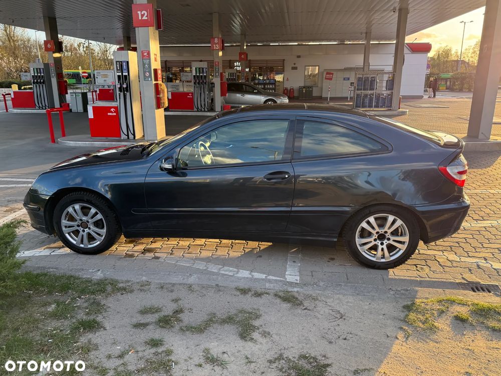 Mercedes-Benz Klasa C 180 Kompressor Sportcoupe - 8