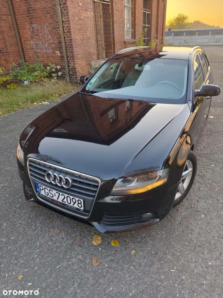 Audi A4 Avant - 9