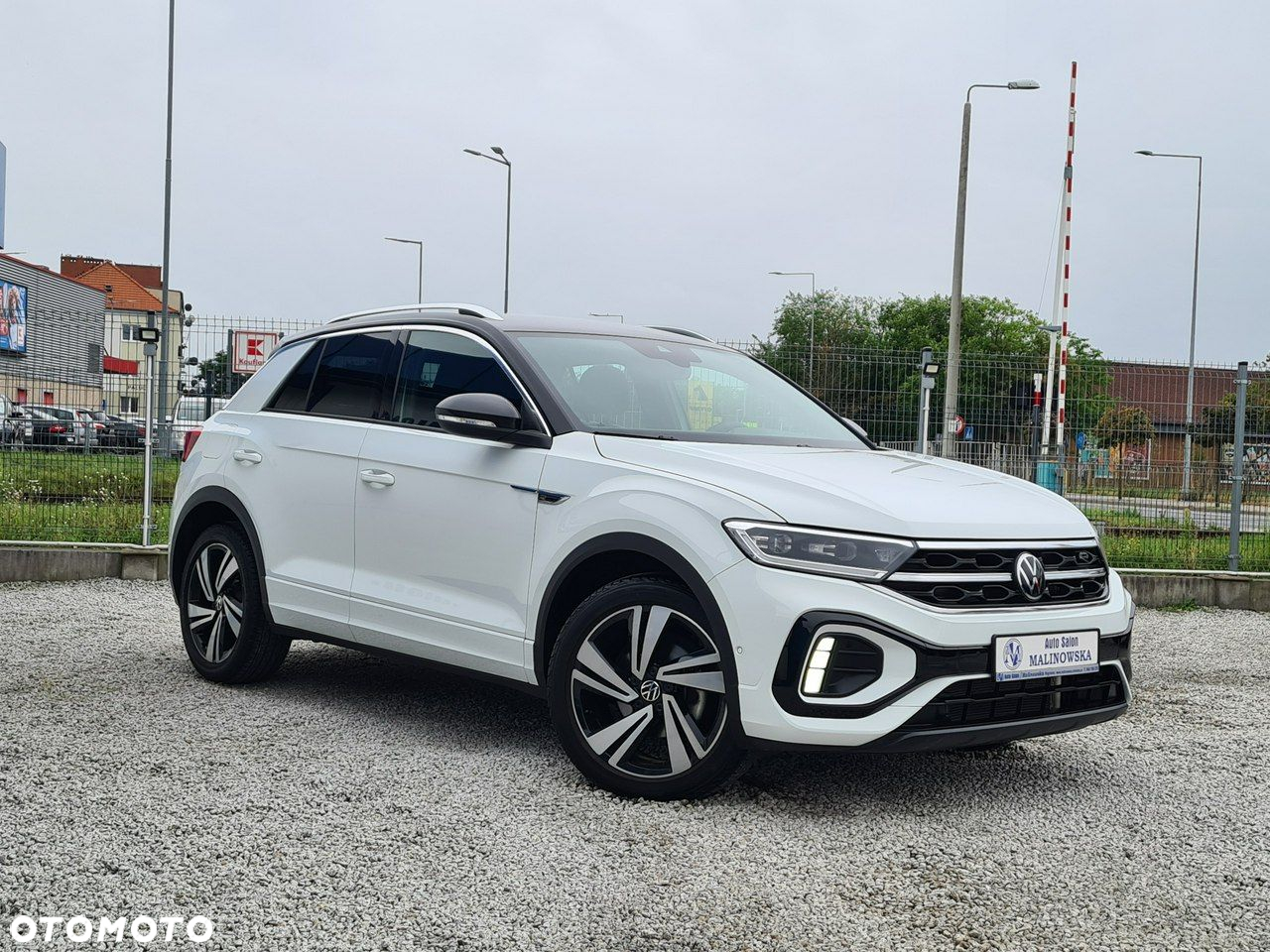 Volkswagen T-Roc 1.5 TSI R-Line DSG - 3
