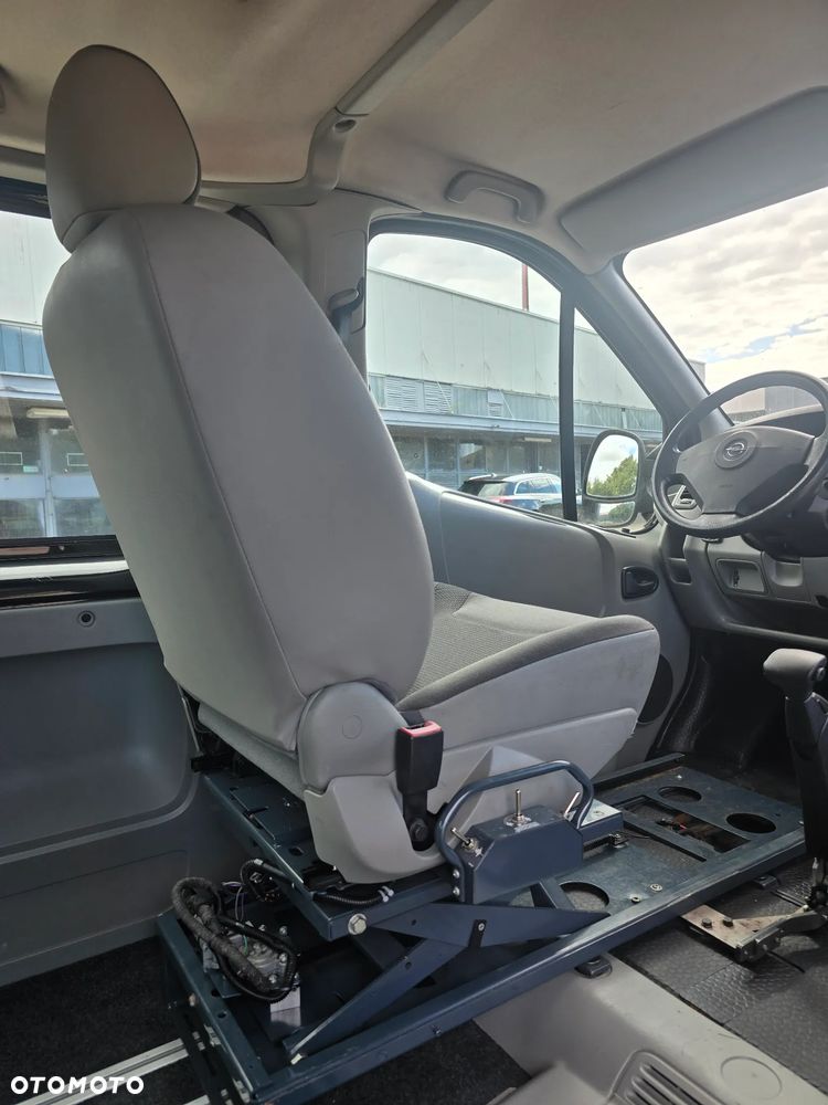 Opel Vivaro - 27
