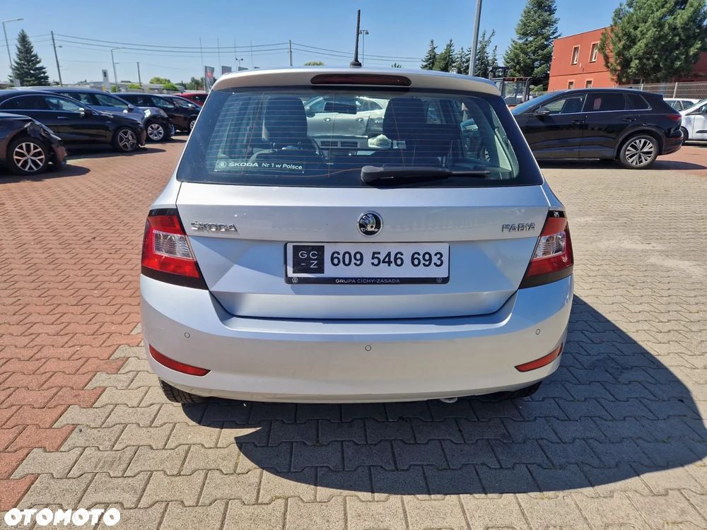 Skoda Fabia 1.0 TSI Ambition - 4