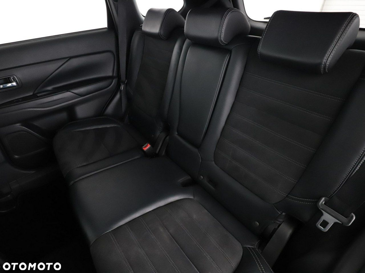 Mitsubishi Outlander 2.0 4WD CVT Active+ - 17