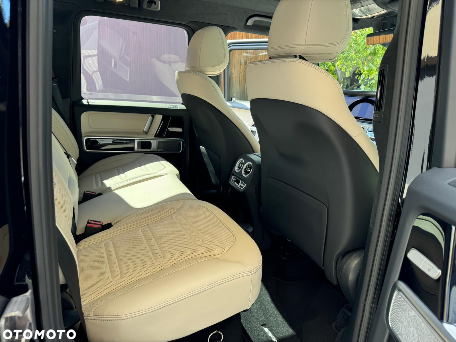 Mercedes-Benz Klasa G 450 d 9G-TRONIC - 15
