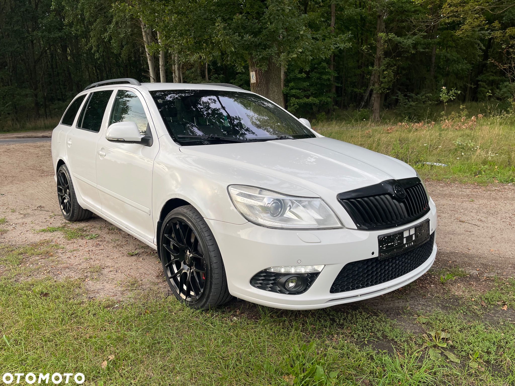 Skoda Octavia Combi 2.0 TDI DPF RS - 1