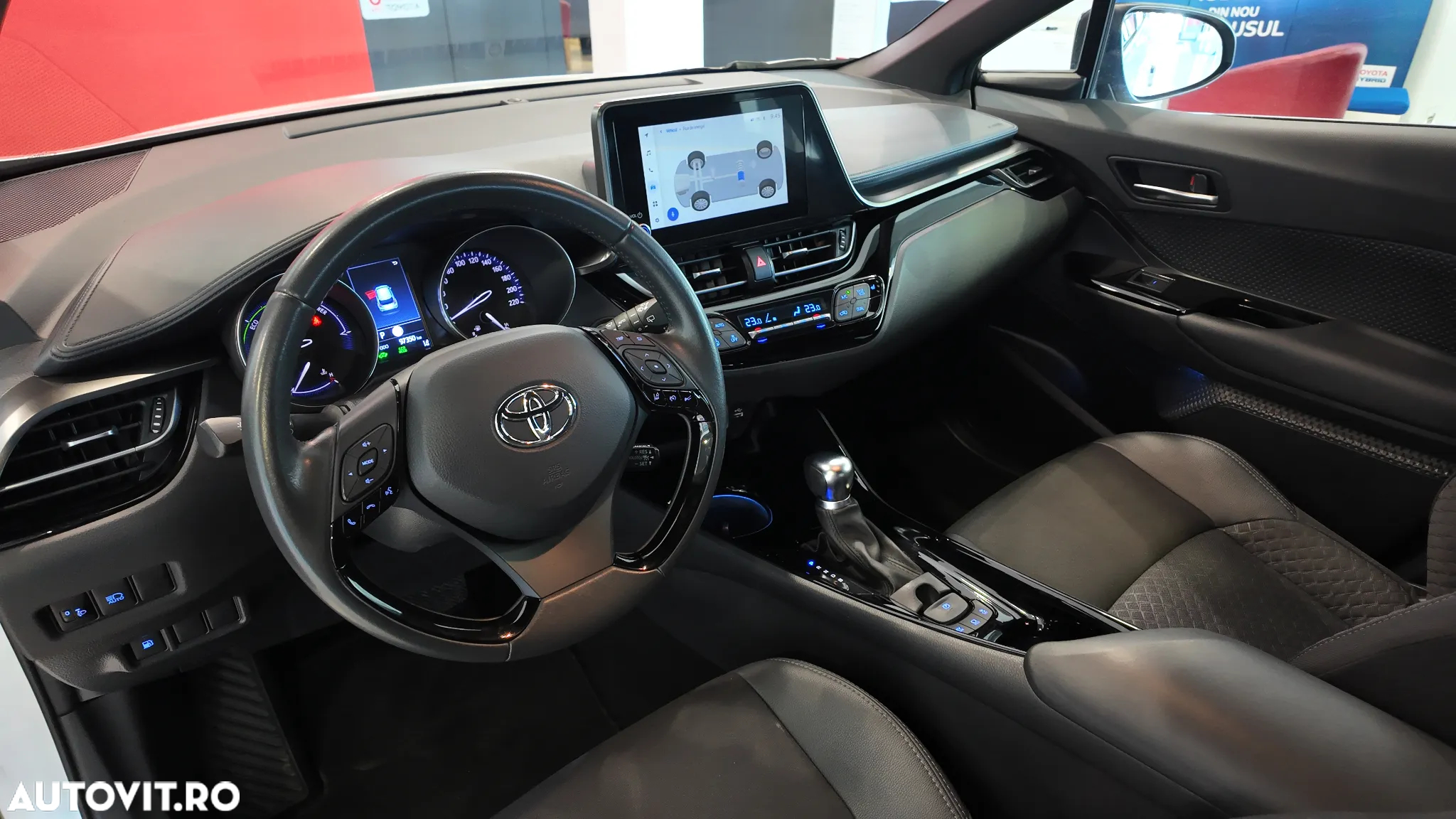 Toyota C-HR 1.8 HSD 122 CP 4x2 CVT C-ult Style bi-tone - 12