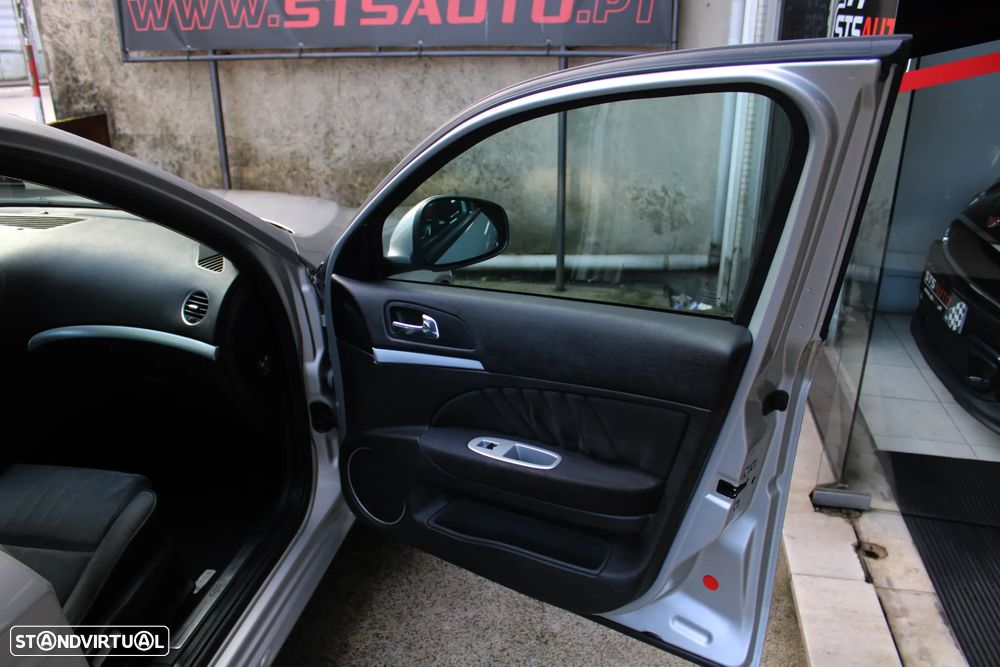 Alfa Romeo 159 1.9 JTDM 16V - 28