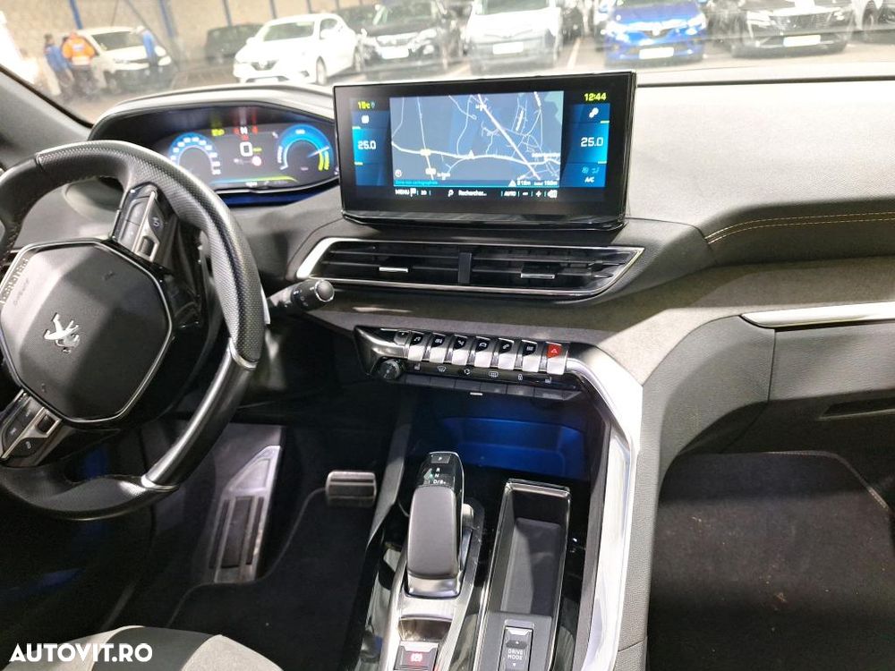 Peugeot 3008 PHEV EAT8 4X4 GT Pack - 6