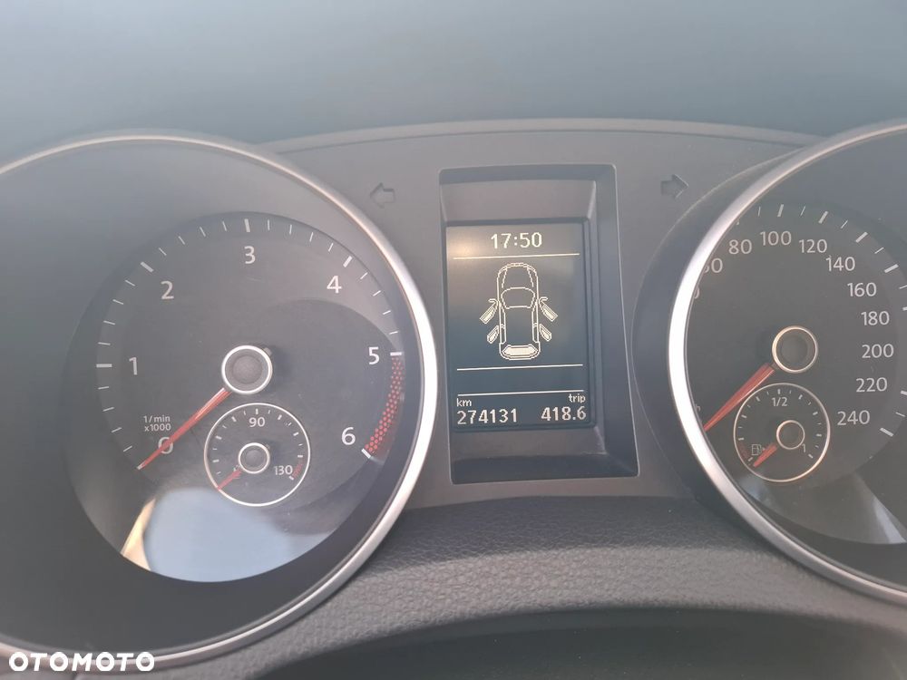 Volkswagen Golf 2.0 TDI Highline - 17