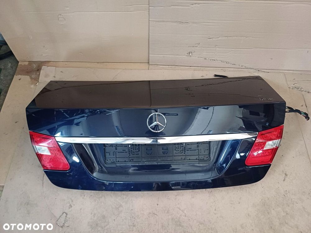 Klapa Bagażnika Kompletna MERCEDES W212 2009-2013 890 Sedan