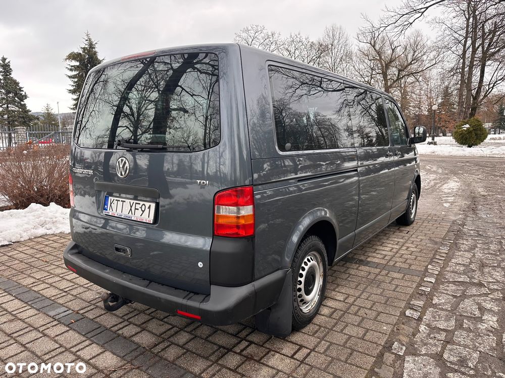 Volkswagen Transporter Caravelle Lang (5.Si.) - 2