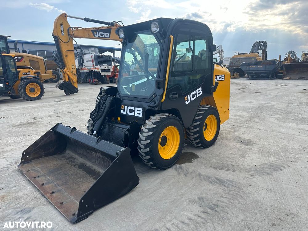 JCB 210 T4 - 7