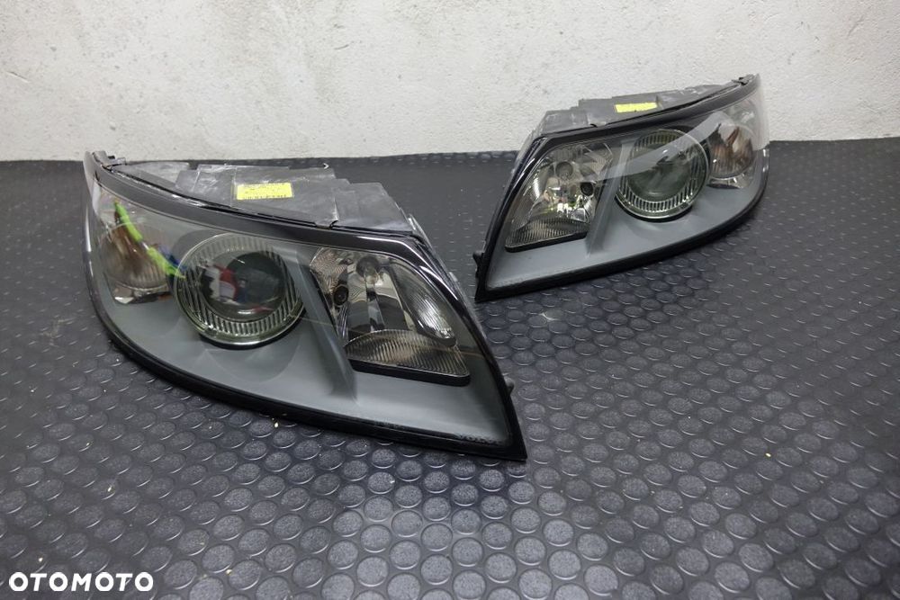 LAMPA LEWA PRAWA KOMPLET REFLEKTOR EU VOLVO V50 30698886 - 1