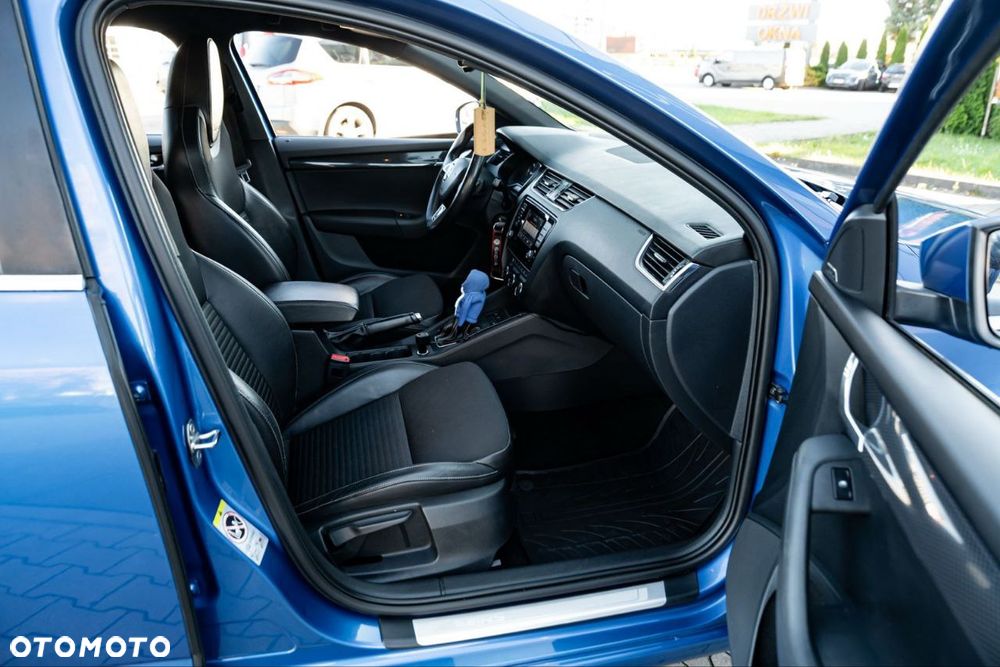Skoda Octavia 2.0 TSI RS DSG - 21