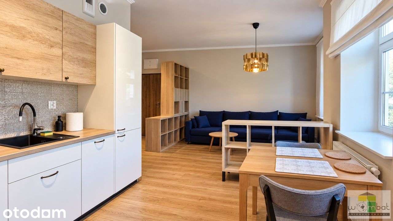 Klimatyczna kawalerka w pięknej kamienicy z windą.
