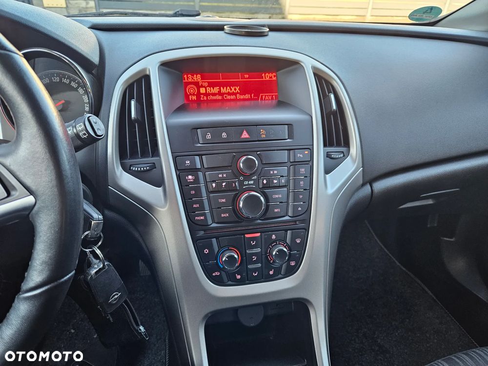 Opel Astra 1.6 Innovation - 19