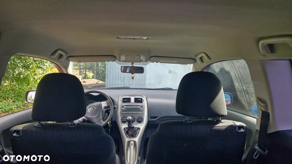 Toyota Auris - 18
