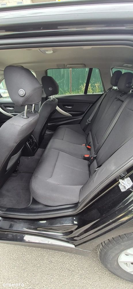 BMW Seria 3 320d xDrive Advantage sport - 13