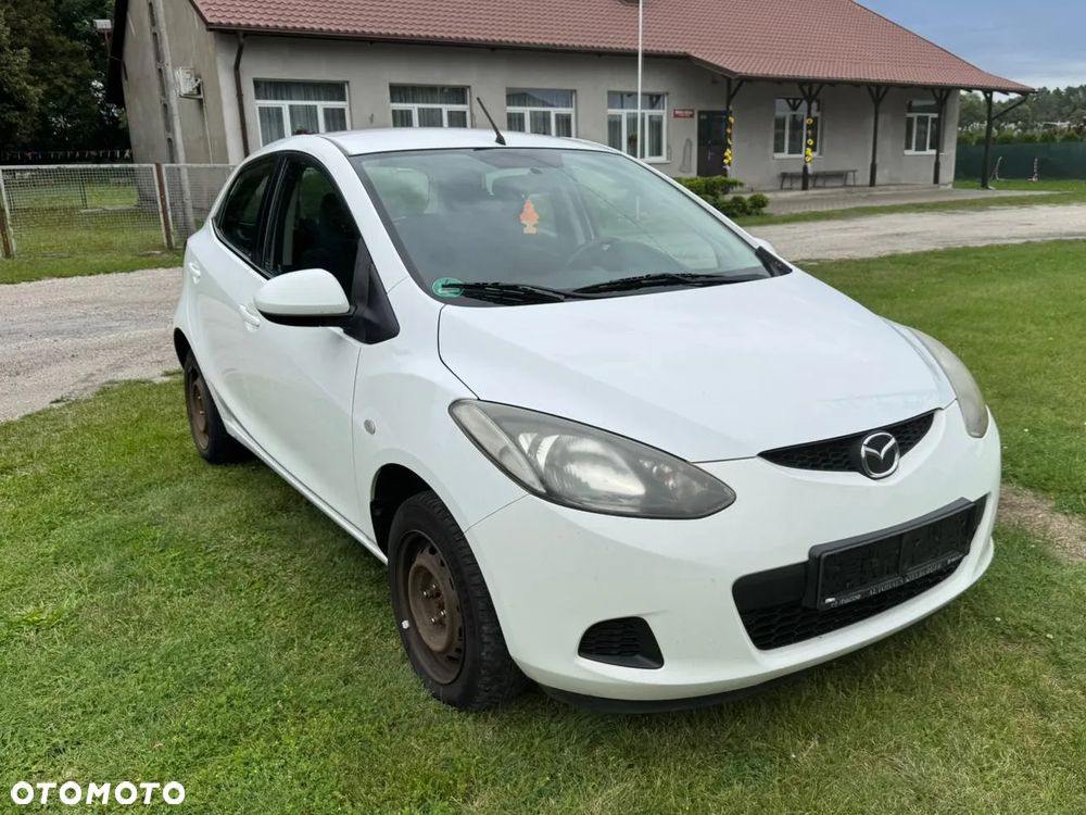 Mazda 2 - 13