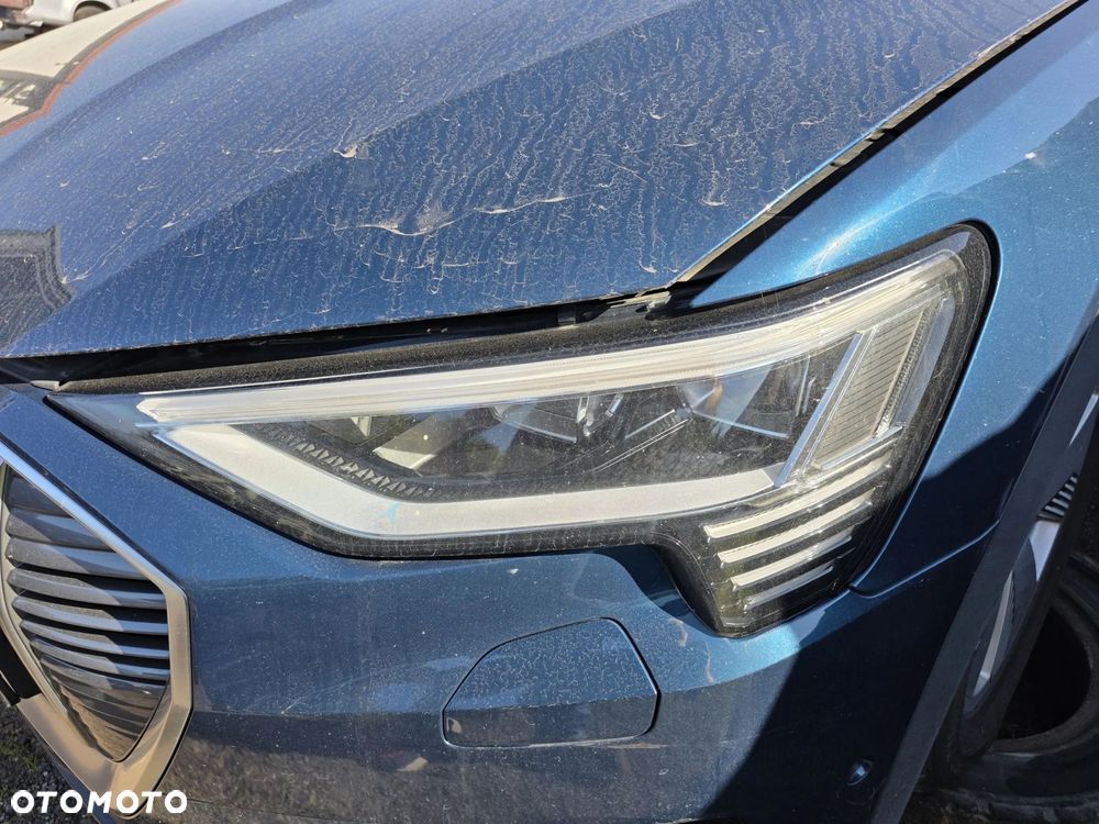 LAMPA PRZEDNIA LEWA AUDI E TRON 55 QUATTRO