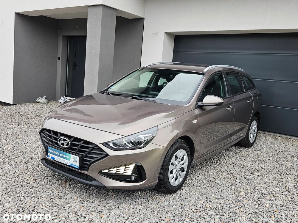 Hyundai i30 1.5 DPI Classic + - 32