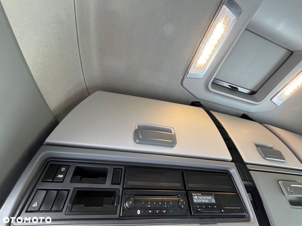 Renault T480 TC High Sleeper Cab - 10