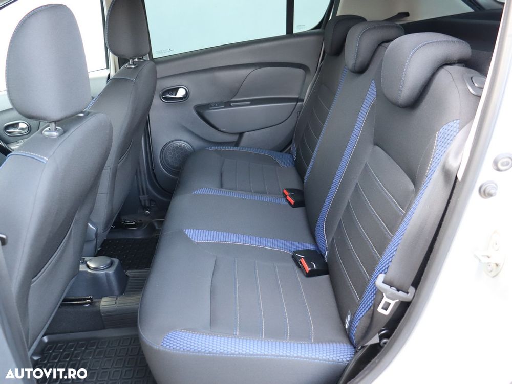 Dacia Sandero Stepway TCe 90 MT6 Comfort - 11