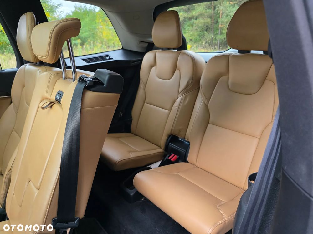 Volvo XC 90 - 18
