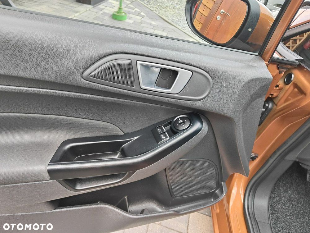 Ford Fiesta - 17