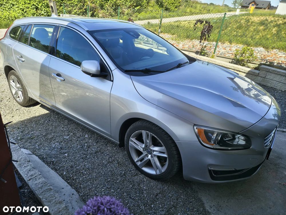 Volvo V60 T5 Drive-E Momentum - 3