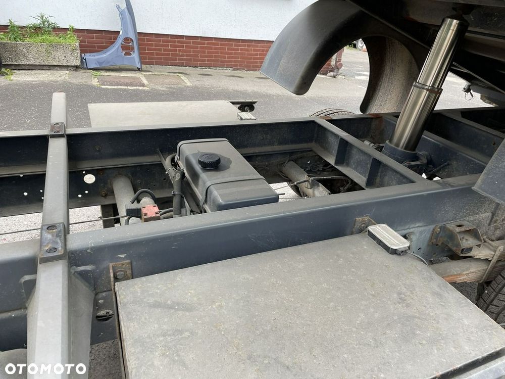 Iveco 70C15 Wywrotka 3-strony Kontener Śmieciarka 6-osób 2013 - 8