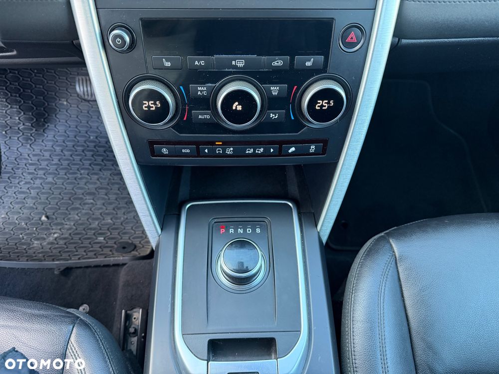 Land Rover Discovery Sport 2.0 TD4 HSE - 31