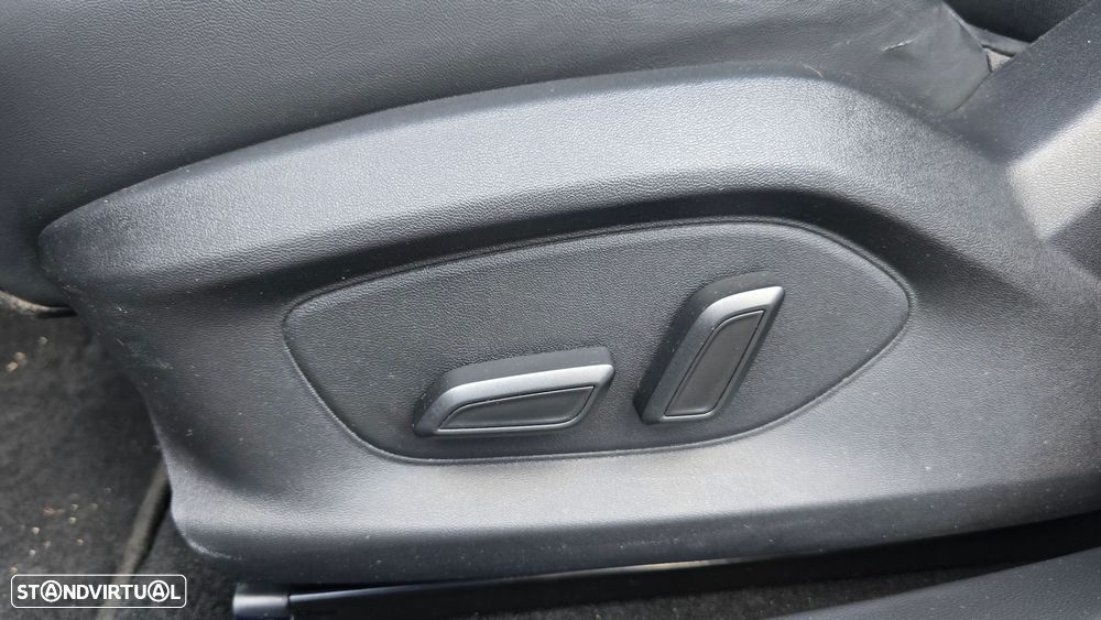 MG MG4 64 kWh Luxury - 41