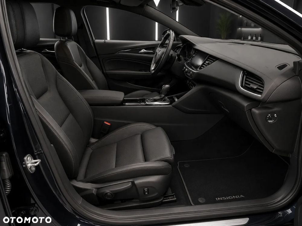 Opel Insignia 2.0 CDTI 4x4 Exclusive S&S - 11