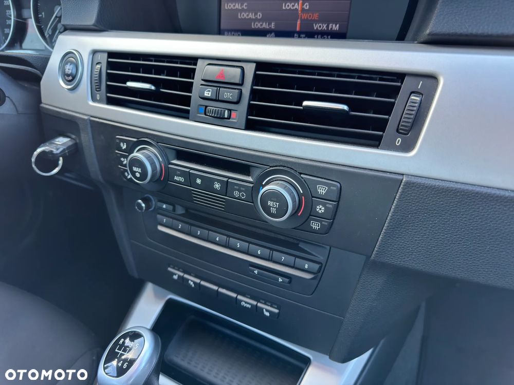 BMW Seria 3 320i Edition Sport - 23