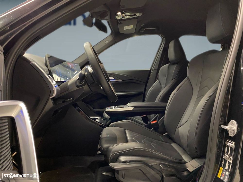 BMW iX1 eDrive20 Pack Desportivo M Pro - 5