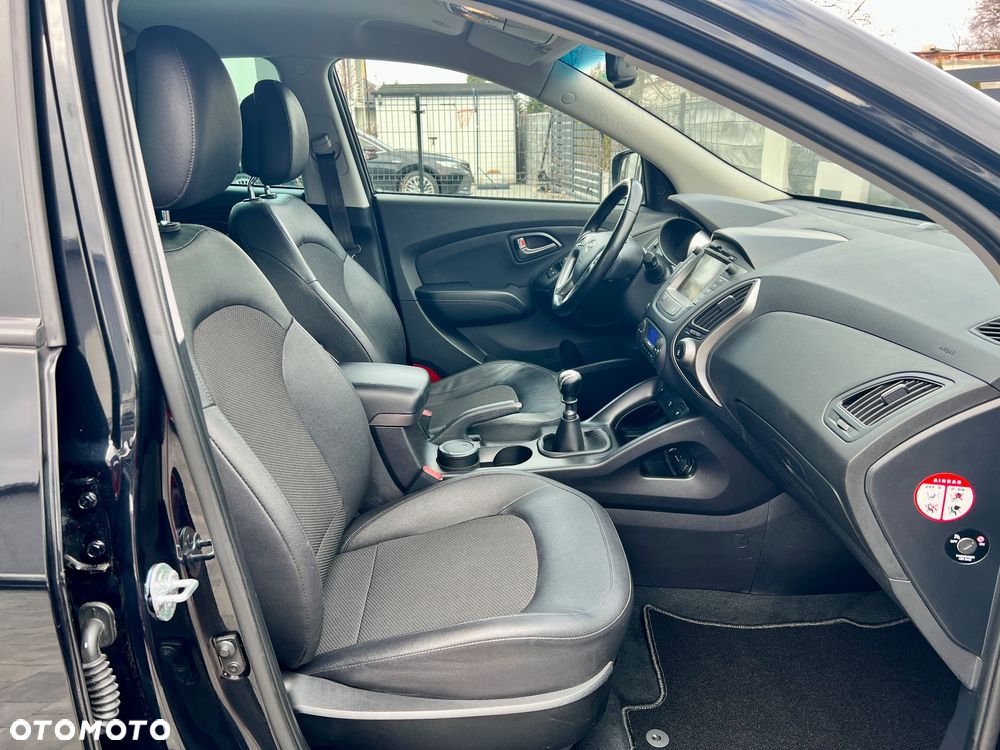 Hyundai ix35 1.6 2WD Fifa World Cup Edition - 6