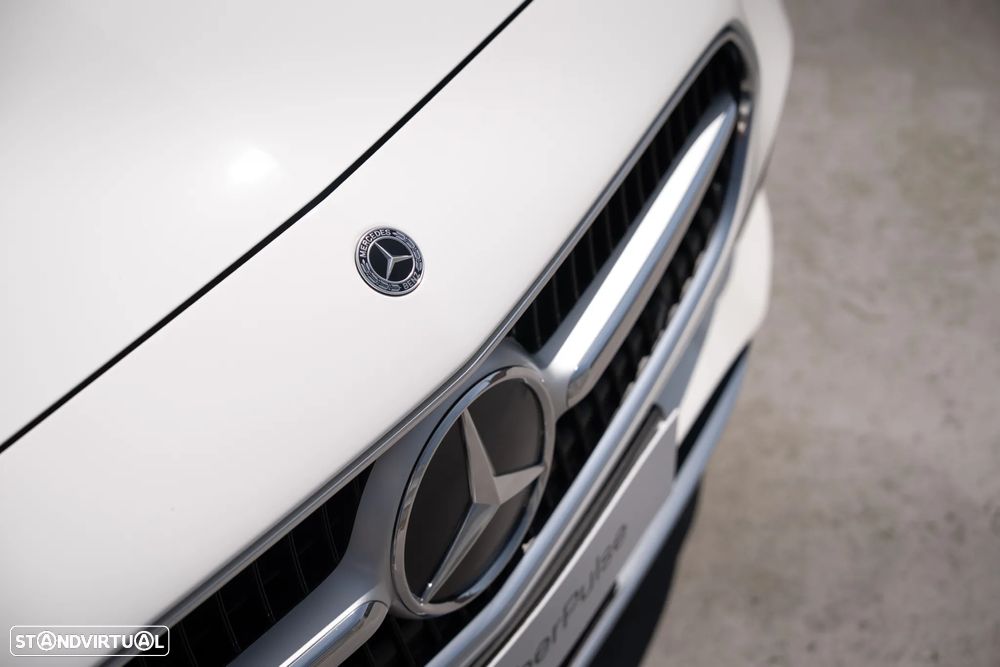 Mercedes-Benz C 300 e Avantgarde - 3