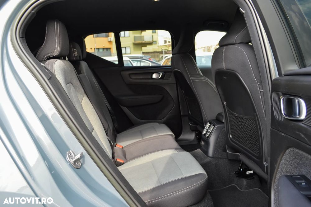 Volvo XC 40 Recharge T4 Twin Engine AT7 Inscription Expression - 30