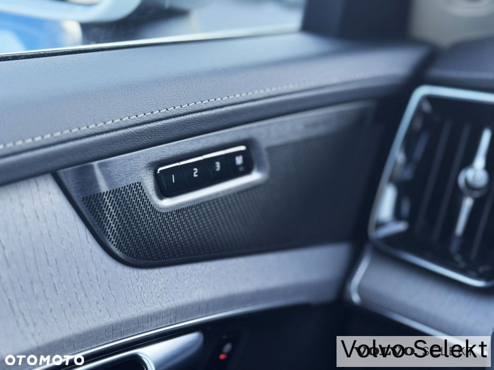 Volvo XC 90 - 37
