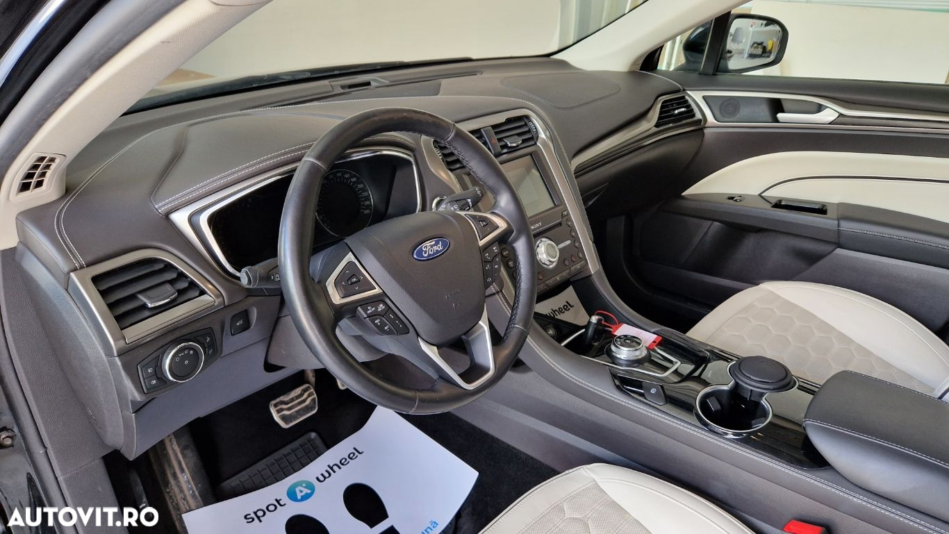 Ford Mondeo 2.0 TDCi Aut. AWD Vignale - 13