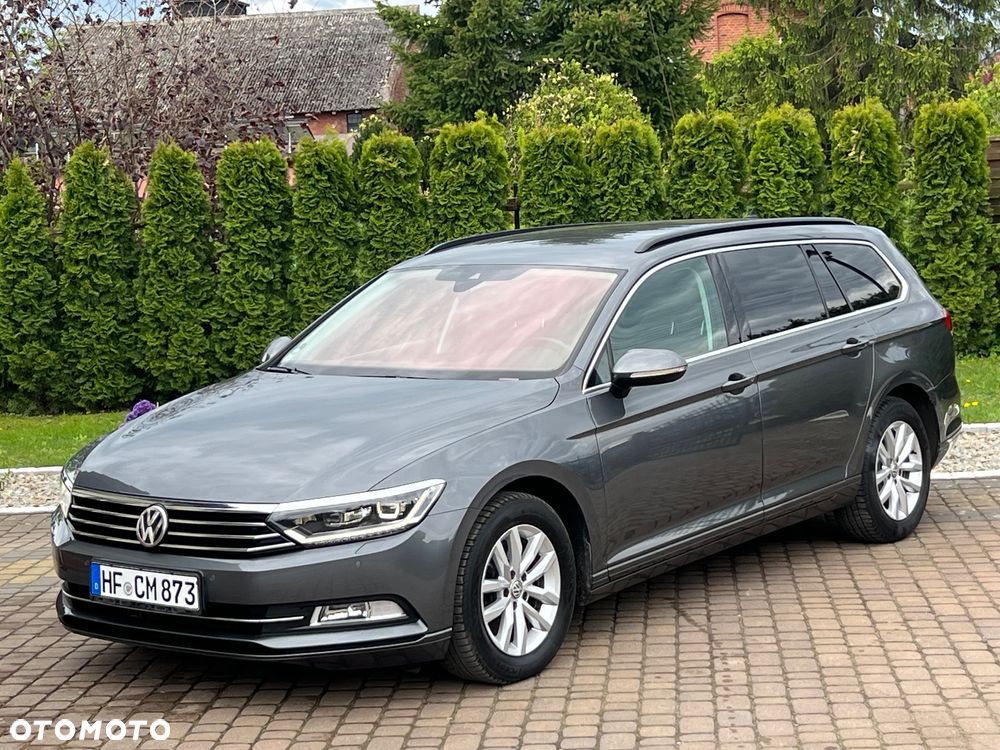 Volkswagen Passat - 12