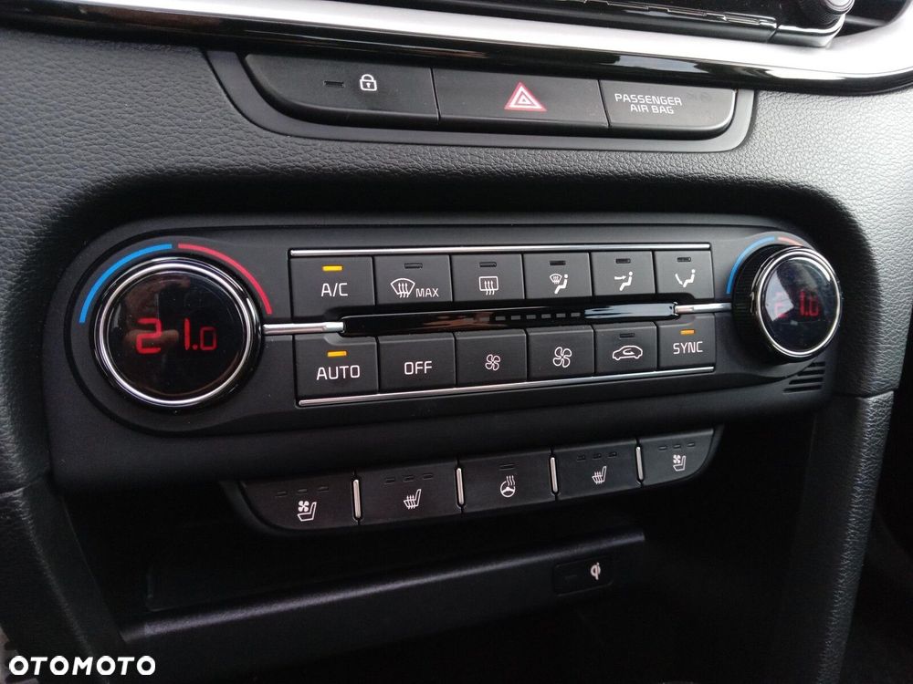 Kia XCeed 1.4 T-GDI L Business Line DCT - 23