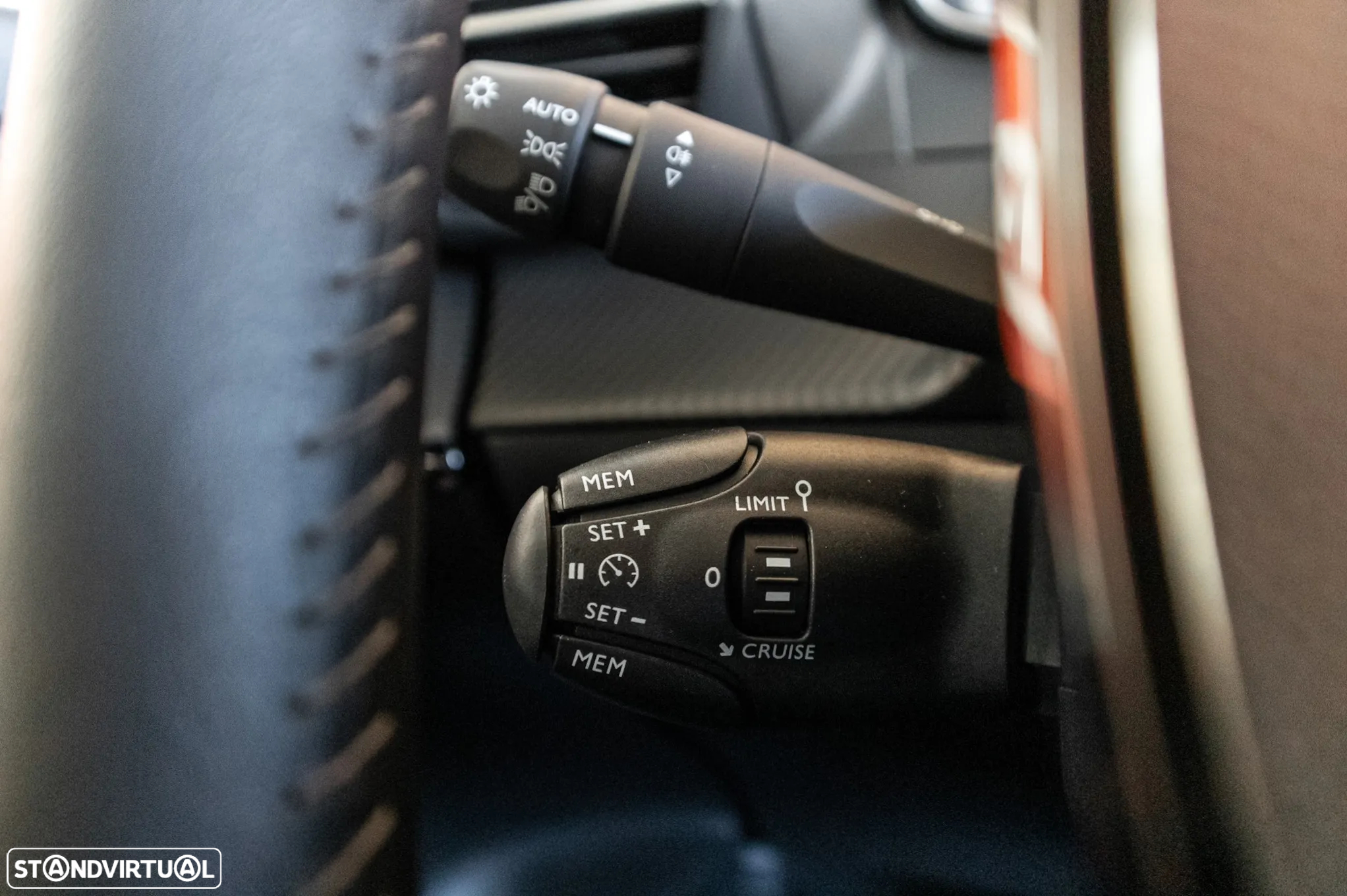 Peugeot 208 1.2 PureTech Active - 18