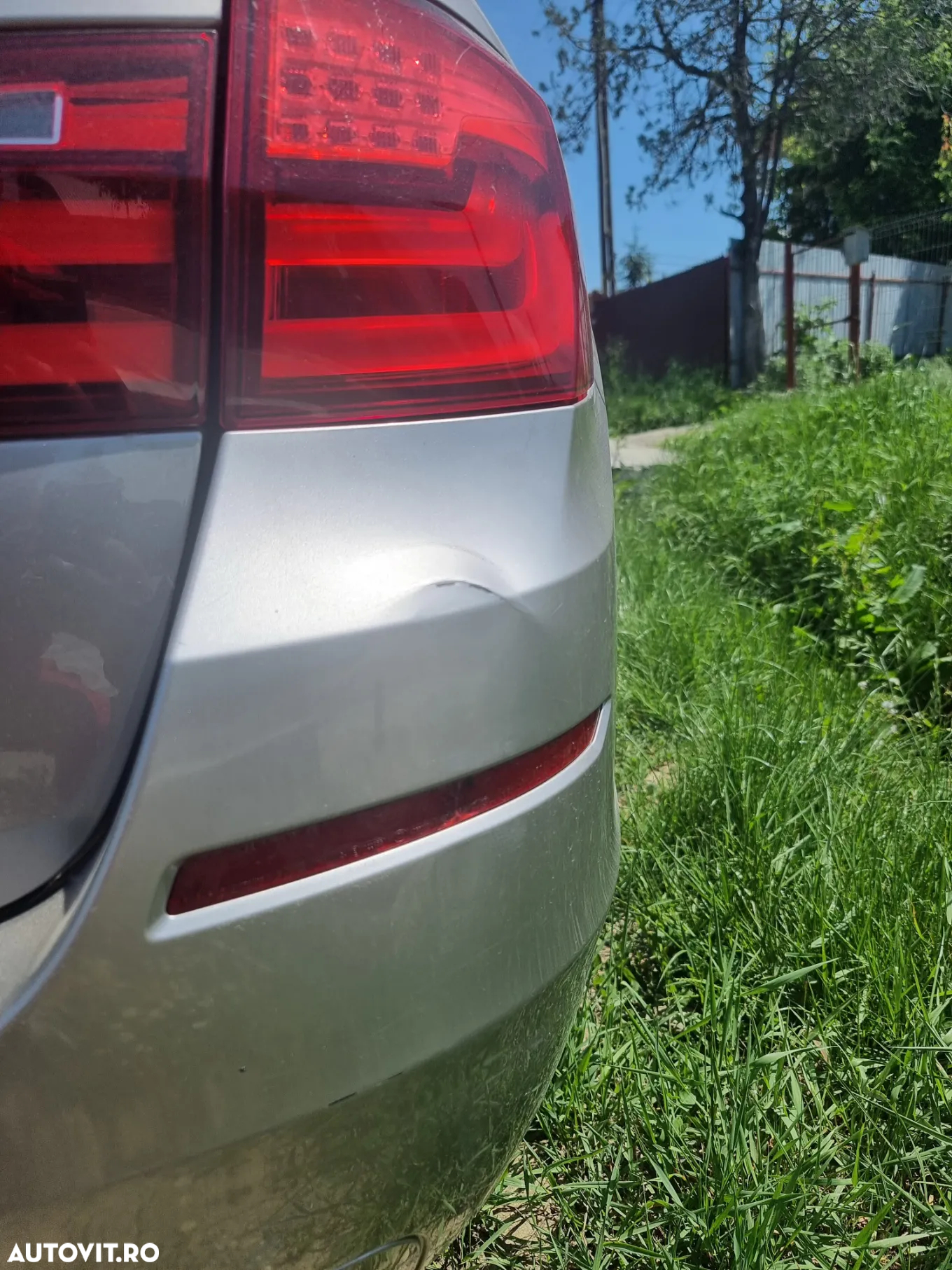 BMW Seria 5 530d xDrive Touring - 10