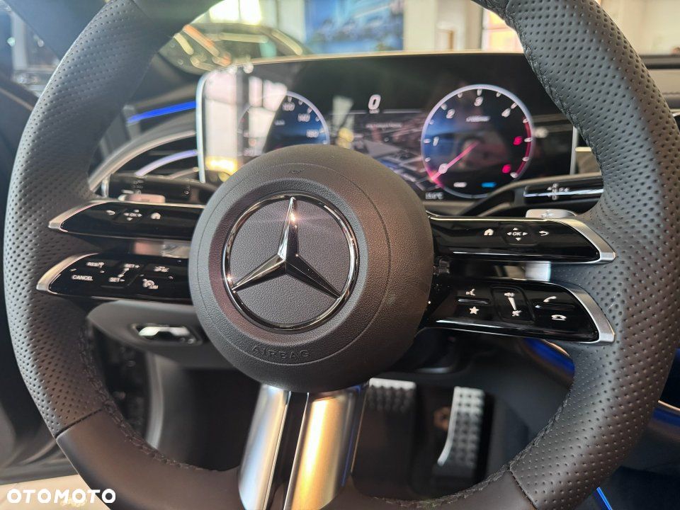 Mercedes-Benz Klasa E - 8