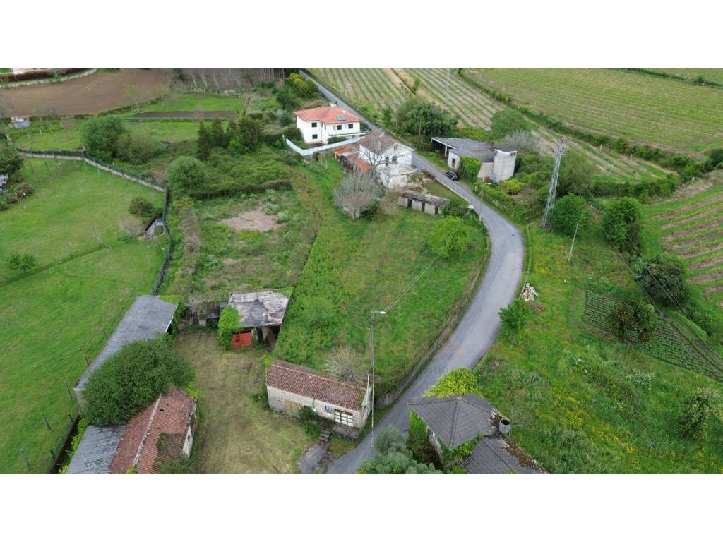 Terreno Urbanizável com 1.400 m² (Possibilidade de Destaque) - More... - Grande imagem: 2/10