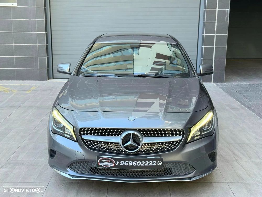 Mercedes-Benz CLA 200 d Shooting Brake AMG Line - 4