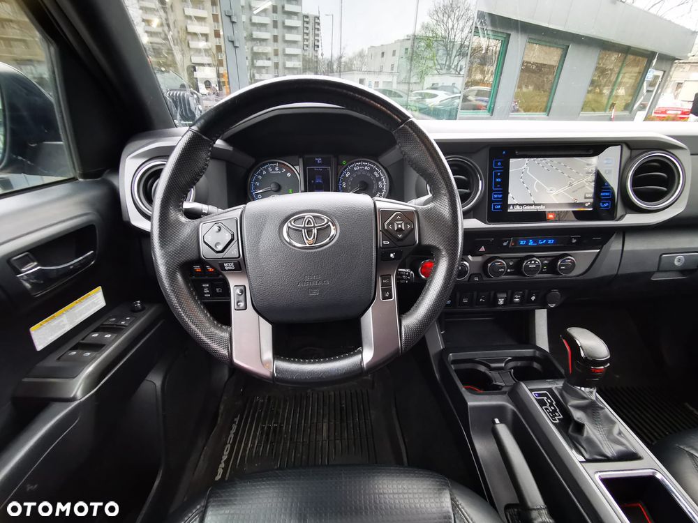 Toyota Tacoma - 21
